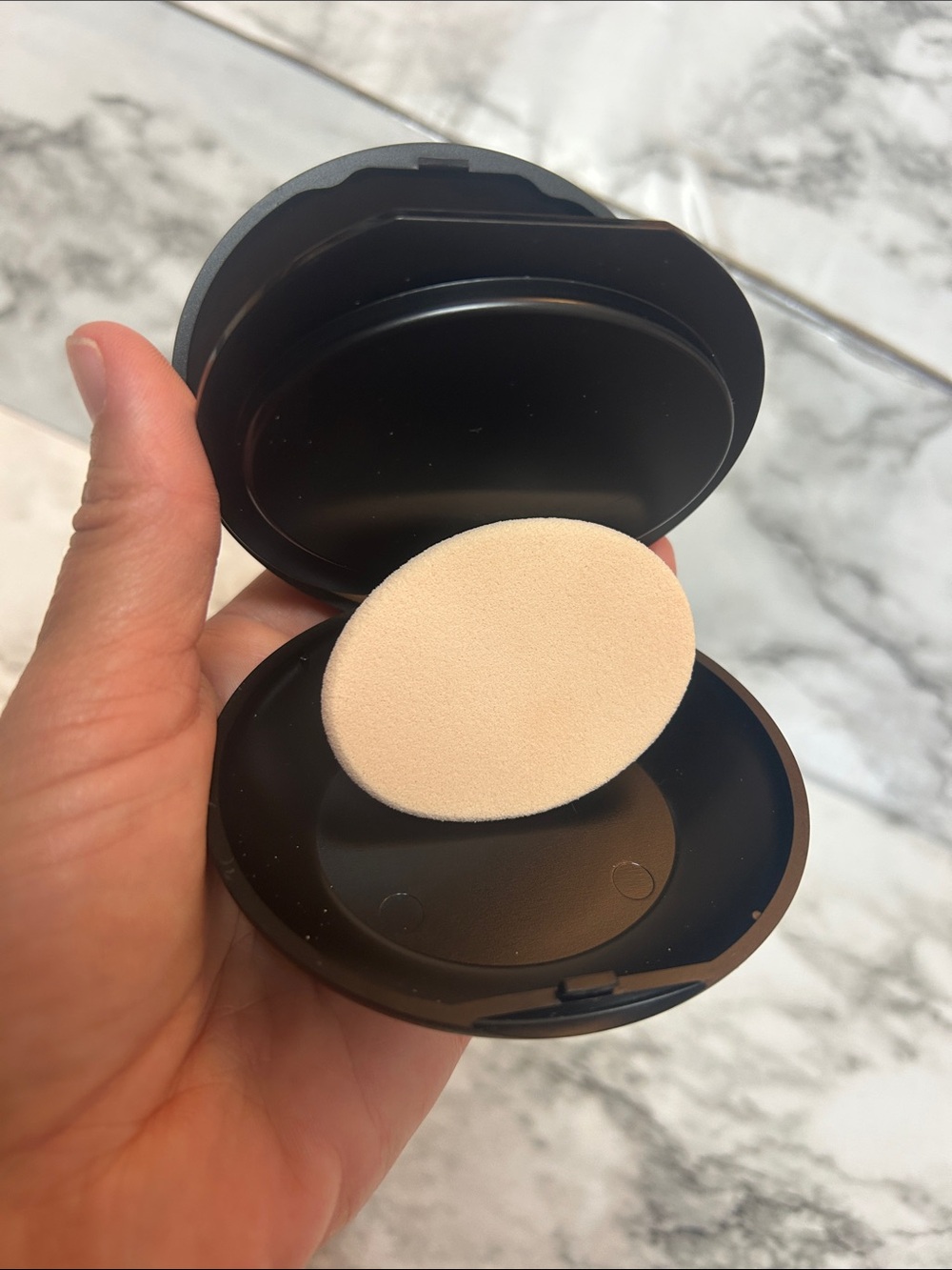 Laura Gellar Baked Elements Foundation in Deep 0.19oz - Picture 5 of 5